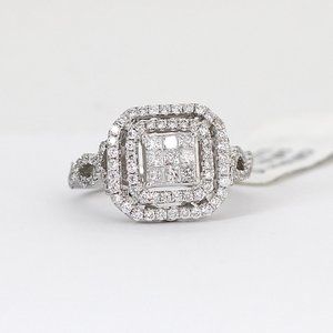 Gorgeous 14k white gold and diamond cocktail ring.